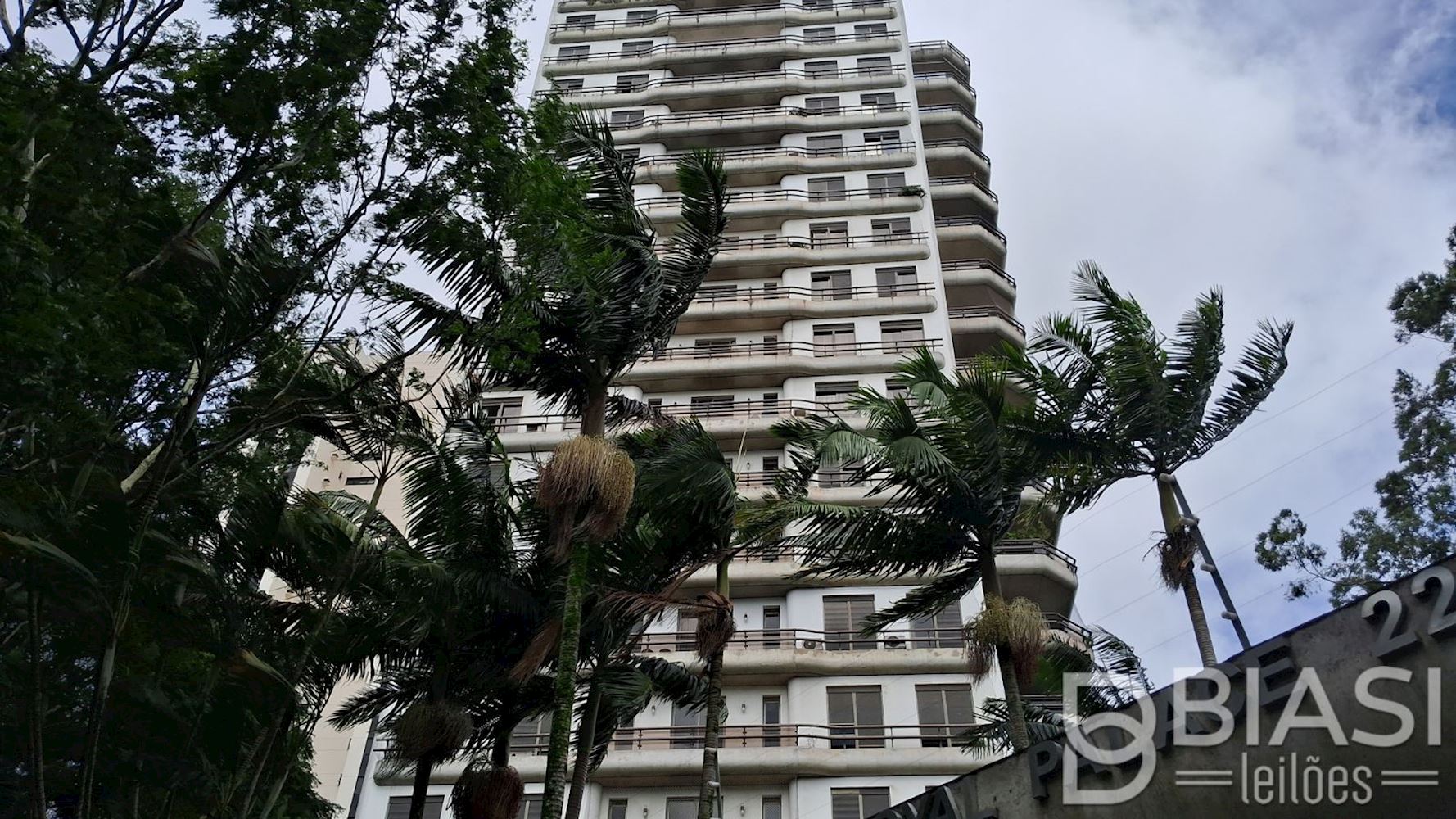 Apartamento no "Edifício Royal Palace" - Vila Suzana - São Paulo/SP — foto 4
