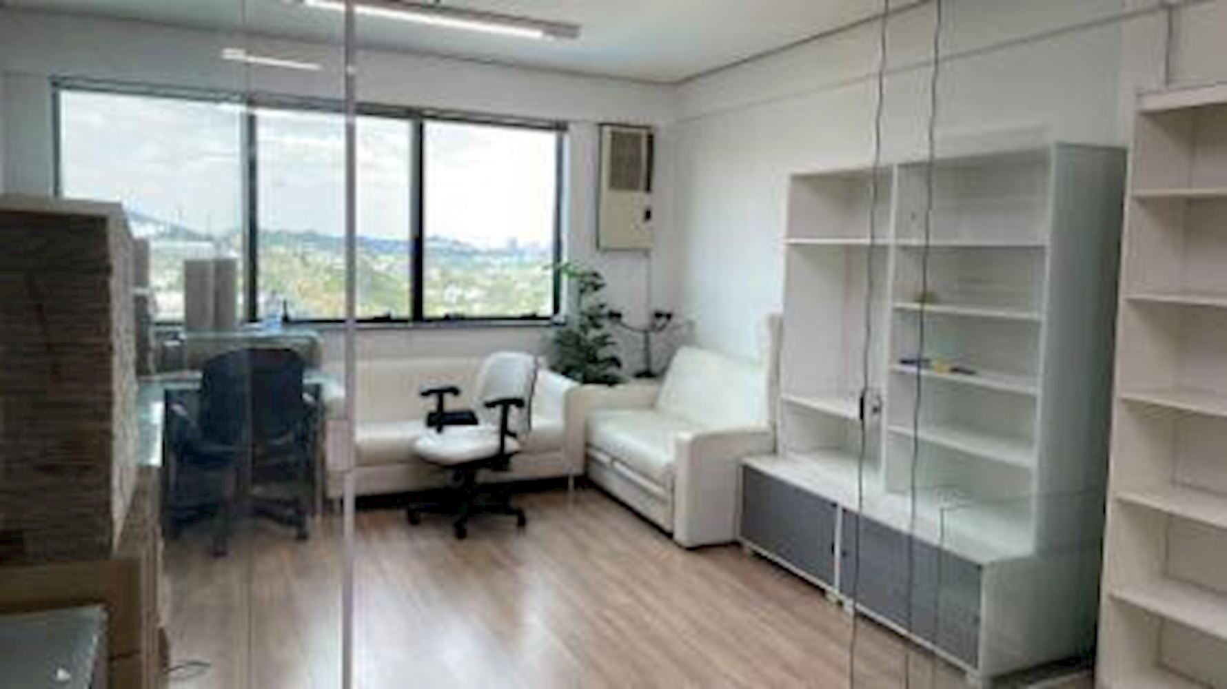 Sala Comercial em Alphaville - Santana De Parnaíba/SP — foto 4
