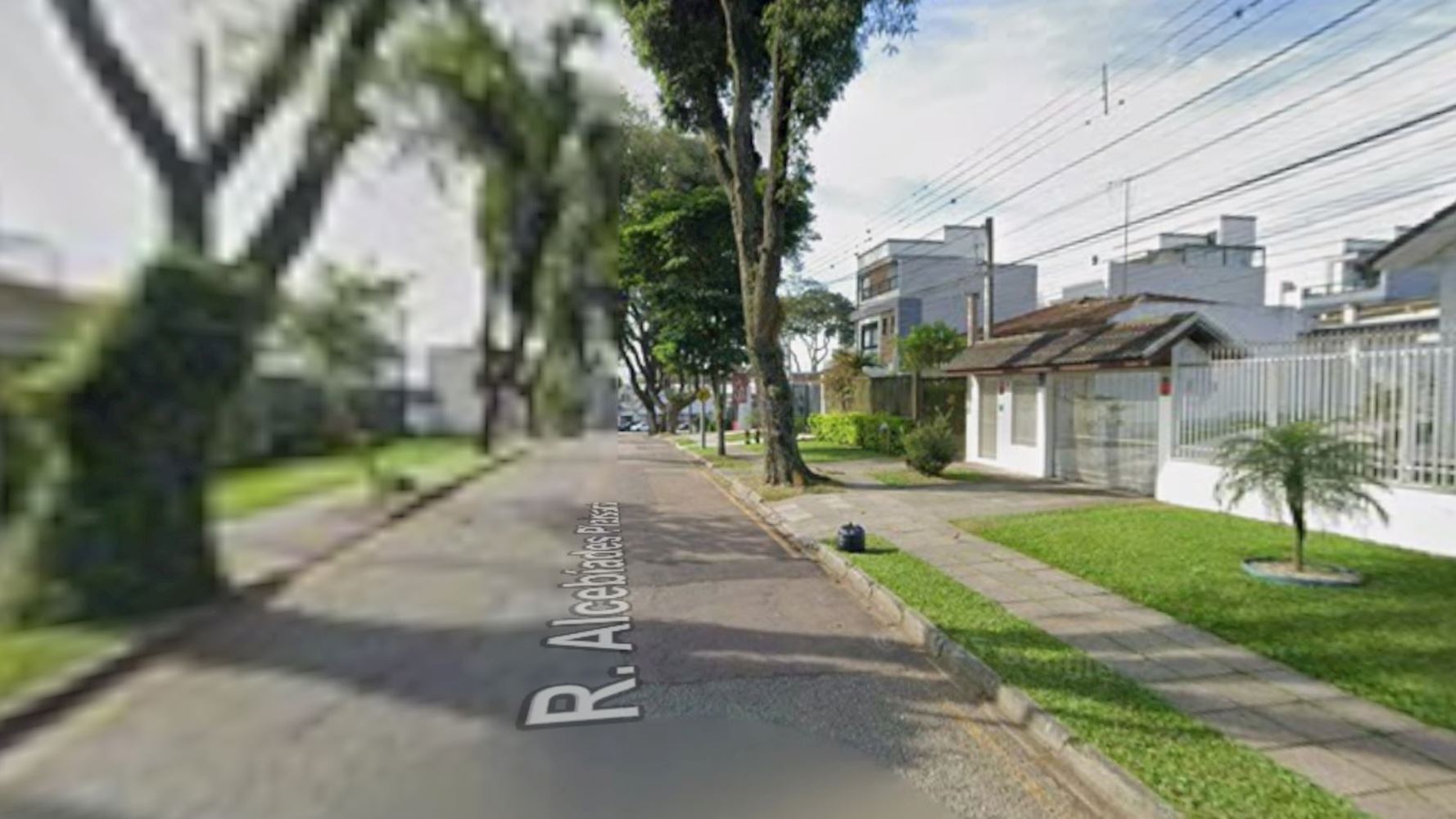 Casa no Bairro Água Verde - Curitiba/PR — foto 3