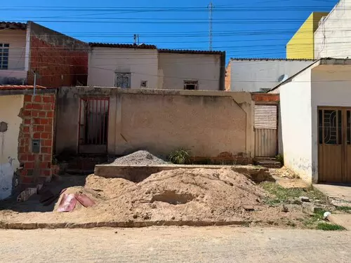 Casa em Santa Margarida, Salgueiro, PE
