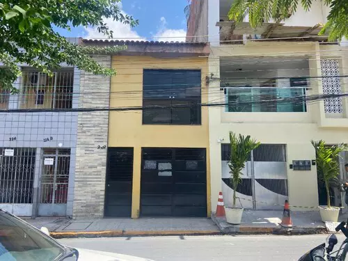 Casa DESOCUPADA na Matriz, Vitória De Santo Antão, PE
