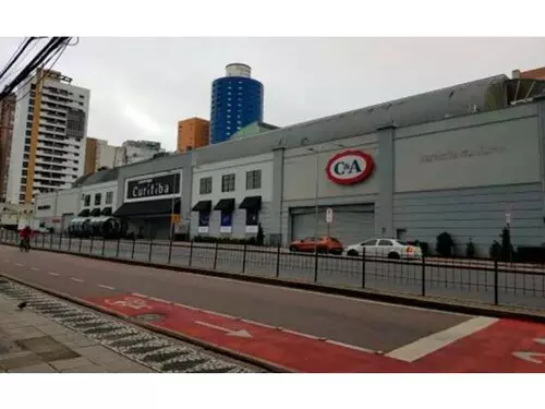 Loja DESOCUPADA no Shopping Curitiba, Centro de Curitiba PR — foto 2