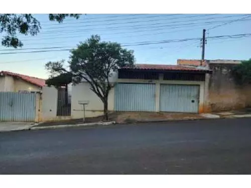 Casa no Conjunto Habitacional Mary Dota, Bauru SP — foto 3