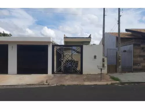 Casa na Vila Ortiz, Pirajuí SP — foto 3