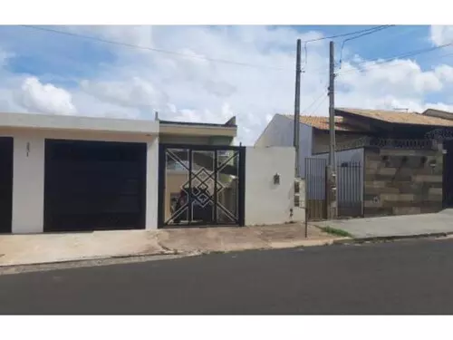 Casa na Vila Ortiz, Pirajuí SP — foto 4