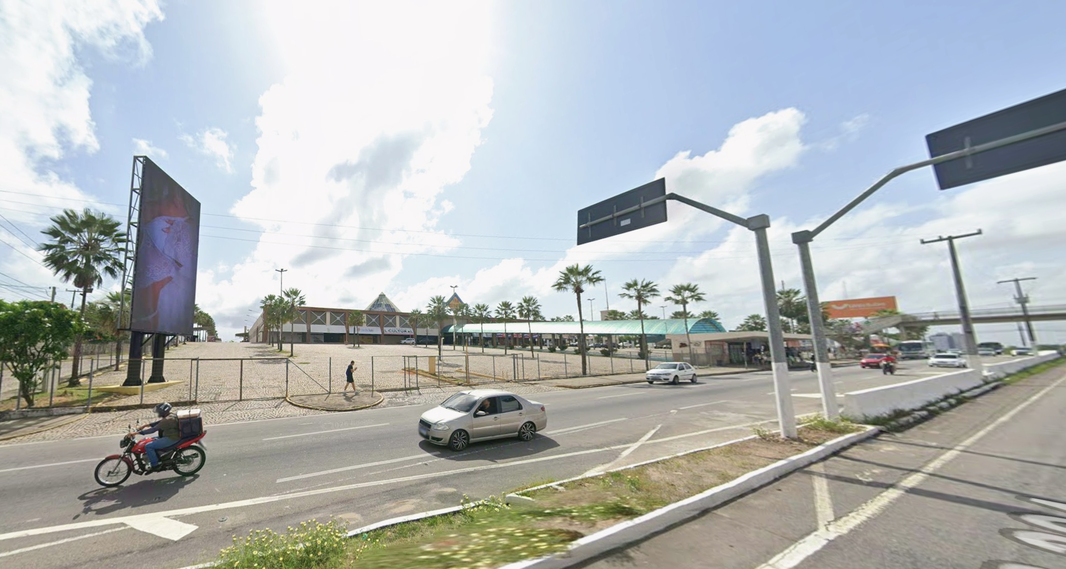 Shopping, A.T.: 35.638m², 213 lojas, Lagoa Nova, Natal/RJ — foto 2