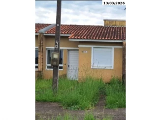 Casa 401-B - 43,48m² - Terreno - 341,00m² - Vila Três Marias