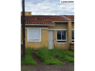 Casa 421-A - 43,48m² - Terreno - 341,00m² - Vila Três Marias