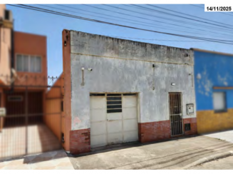 Casa - 82,38m² - Terreno - 110m² – R. Duque de Caxias-Centro