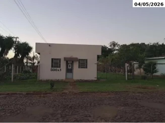Fração ideal-Terreno c/ 02 casas- Esq. R. Domingos Veríssimo