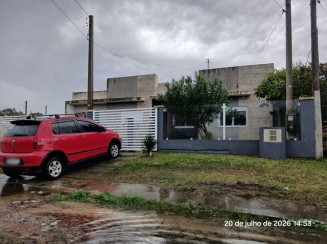 2 Casas - Terreno c/ 201m² - Praia de Imbé — foto 3