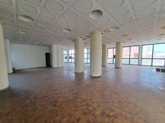 Restaurante - 405,709m² - Edifício Galeria Golden Center — foto 2