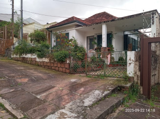 Casa e terreno - R. Catumbi, nº 478, Medianeira — foto 2