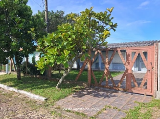 Casa - 75,18m² - Terreno - 300,00m² - Praia de Atlântida Sul — foto 2
