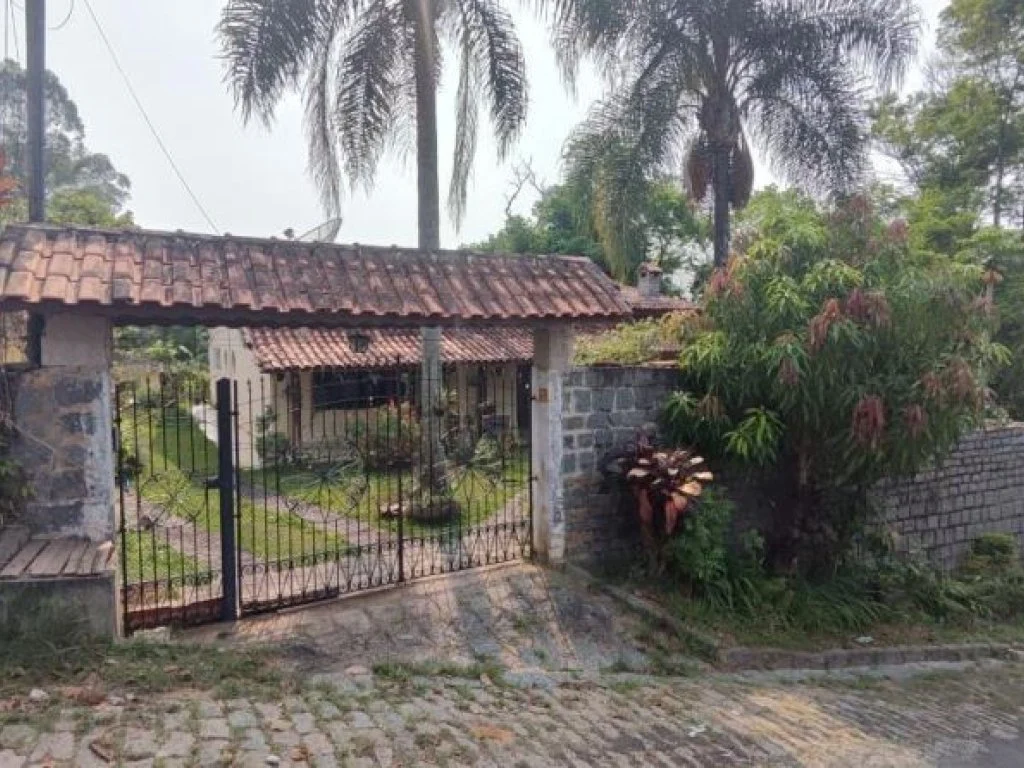 Direitos sobre Casa 236 m² em Terreno de 1.000 m² - Olho d’Água - Mairiporã - SP