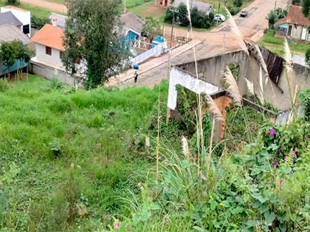 Parte Ideal (50%) sobre Terreno 900 m² (com construção inacabada) - Calmon - SC — foto 3