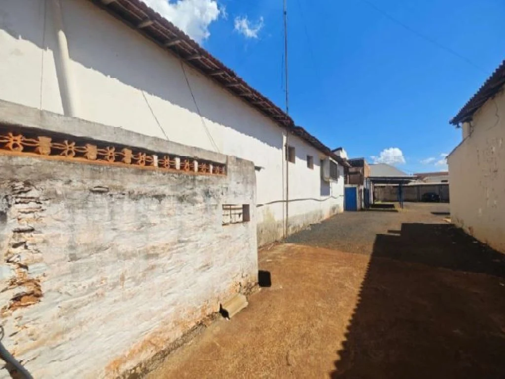 Imóvel Comercial com 285 m² de área construída - Centro - Guaíra - SP — foto 2