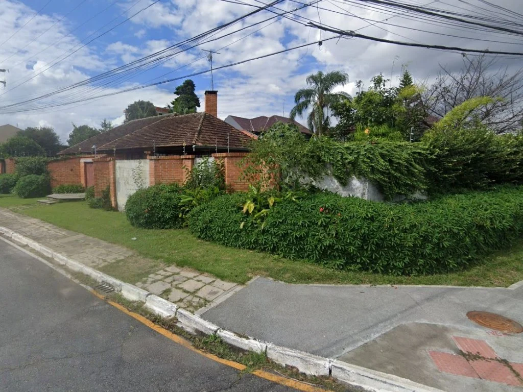 Casa 132 m² em Terreno de 1.325 m² - Centro - Pinhais - PR — foto 2