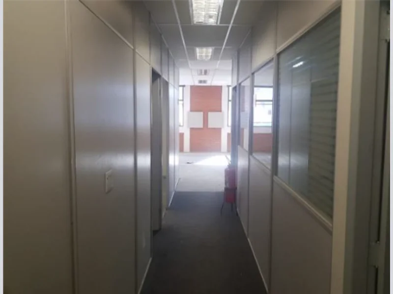 Prédio - Joinville - SC — foto 3