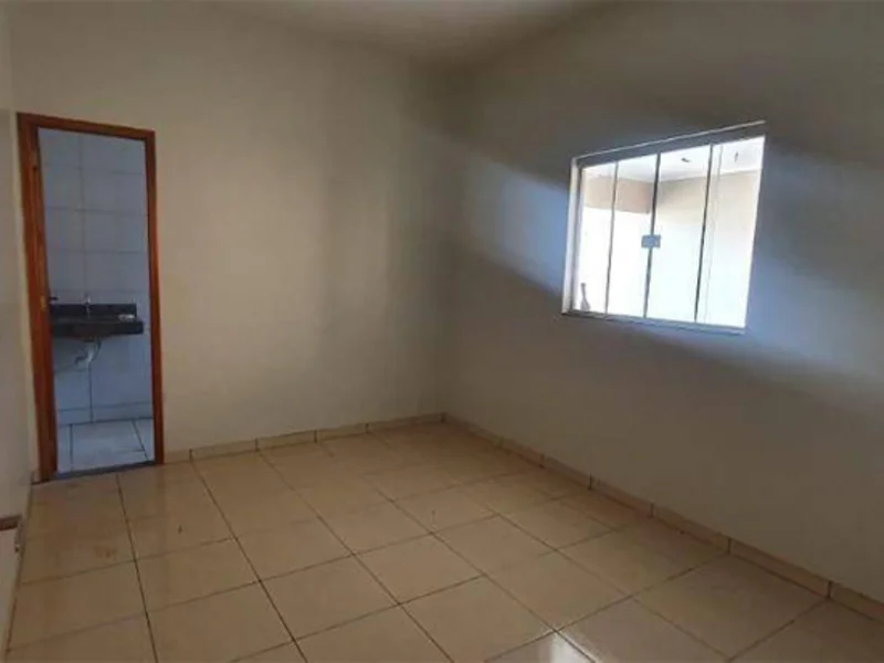 Casa - Santa Helena de Goiás - GO — foto 5