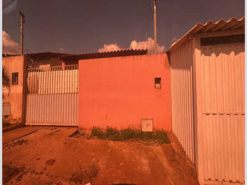 Casa - Valparaíso de Goiás - GO — foto 4