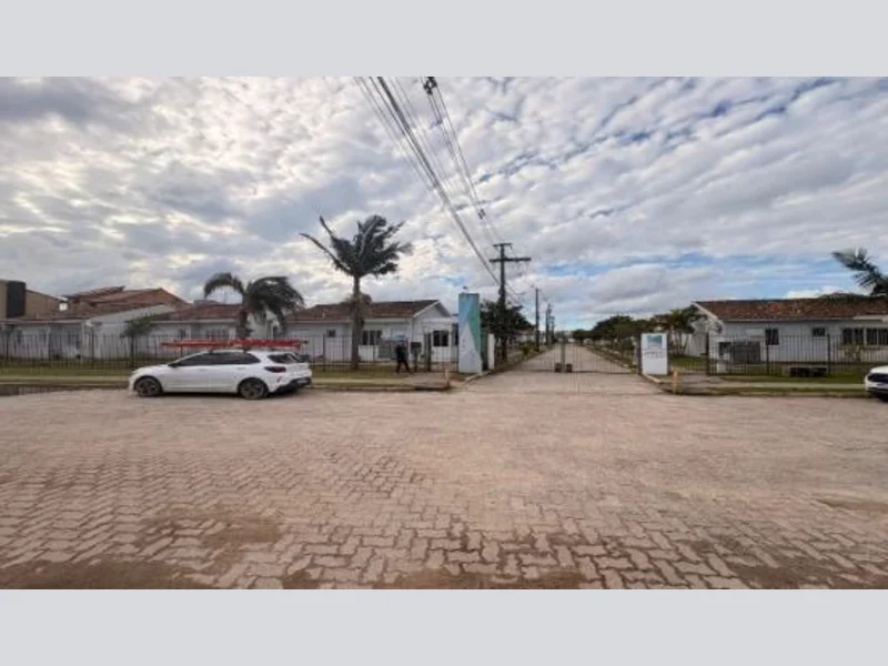 Casa - Pelotas - RS — foto 2