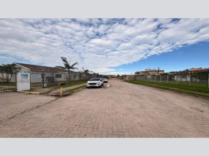 Casa - Pelotas - RS — foto 3