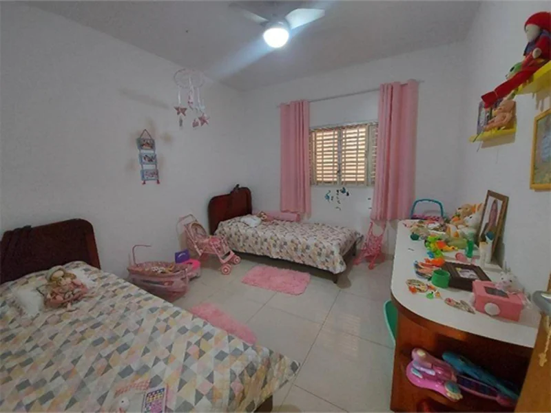Casa - Uberlândia - MG — foto 5