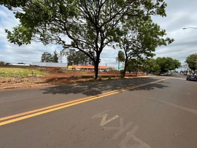 Terreno Urbano com Área Total 3.776,60 M2 em Ourinhos/SP