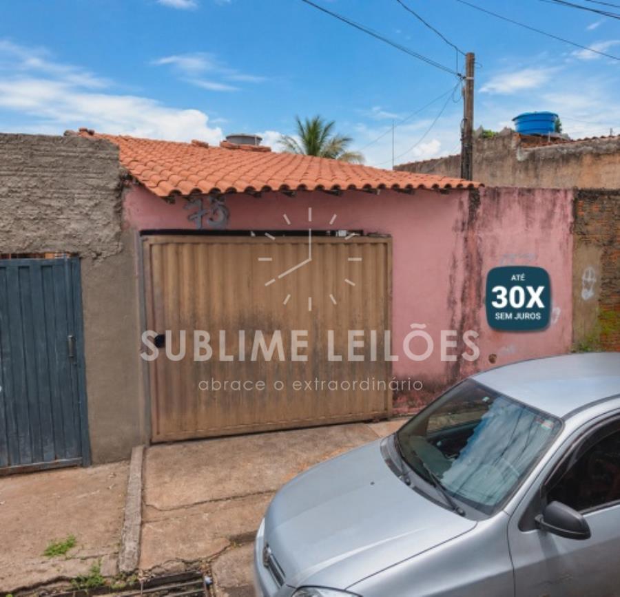 Terreno de 75m² | Constr. de 59m² Casa em Olímpia