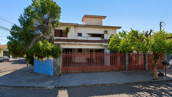 LOTE 1: Casa com 300m² - Centro ANDRADINA SP