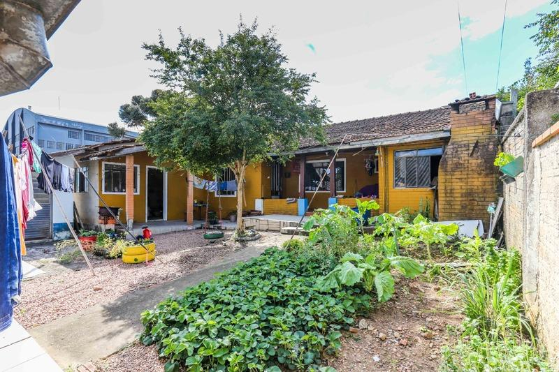 Casa com área de 295m², área total de terreno 588m² - Bairro Bom Jesus, Rio Negro/PR