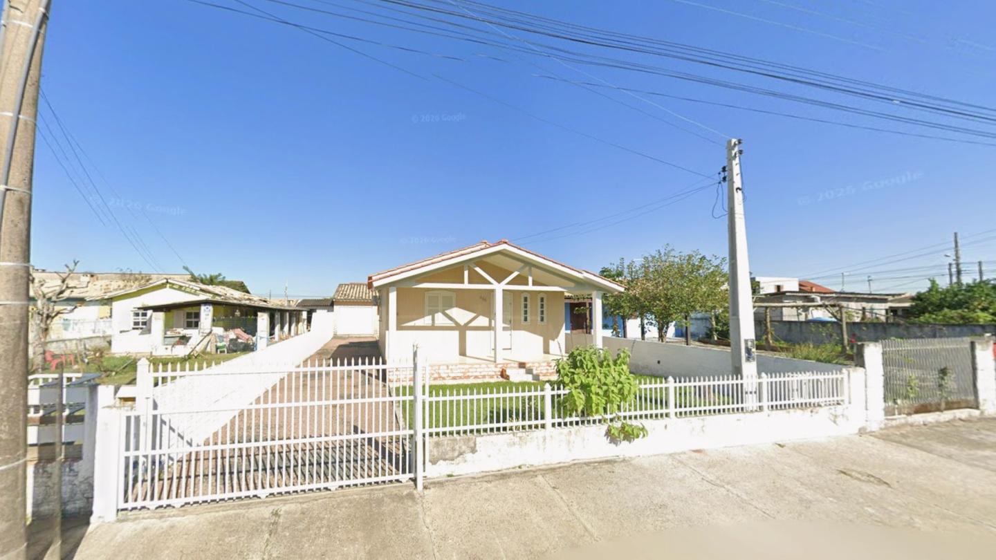 Casa, A.T.: 360m², A.C.: 115m², Zona Nova, Balneário Rincão/SC