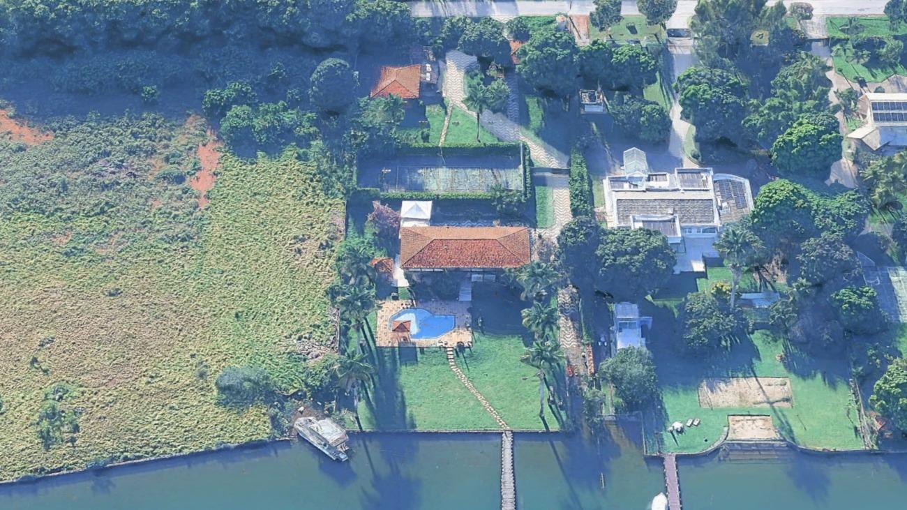 Mansão, margens do Lago Paranoá, A.T.: 5.625m², Lago Norte, Brasília/DF — foto 2