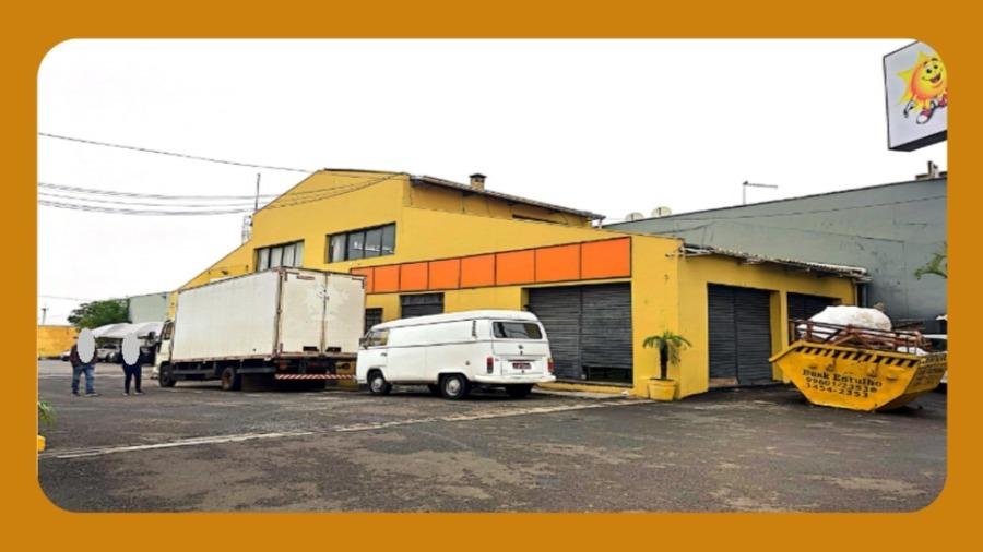 Imóvel Comercial na Avenida Castro Alves, N. 272, Centro, Marilia/sp, Sendo Um Prédio de 284,8m² e Um Estacionamento.__