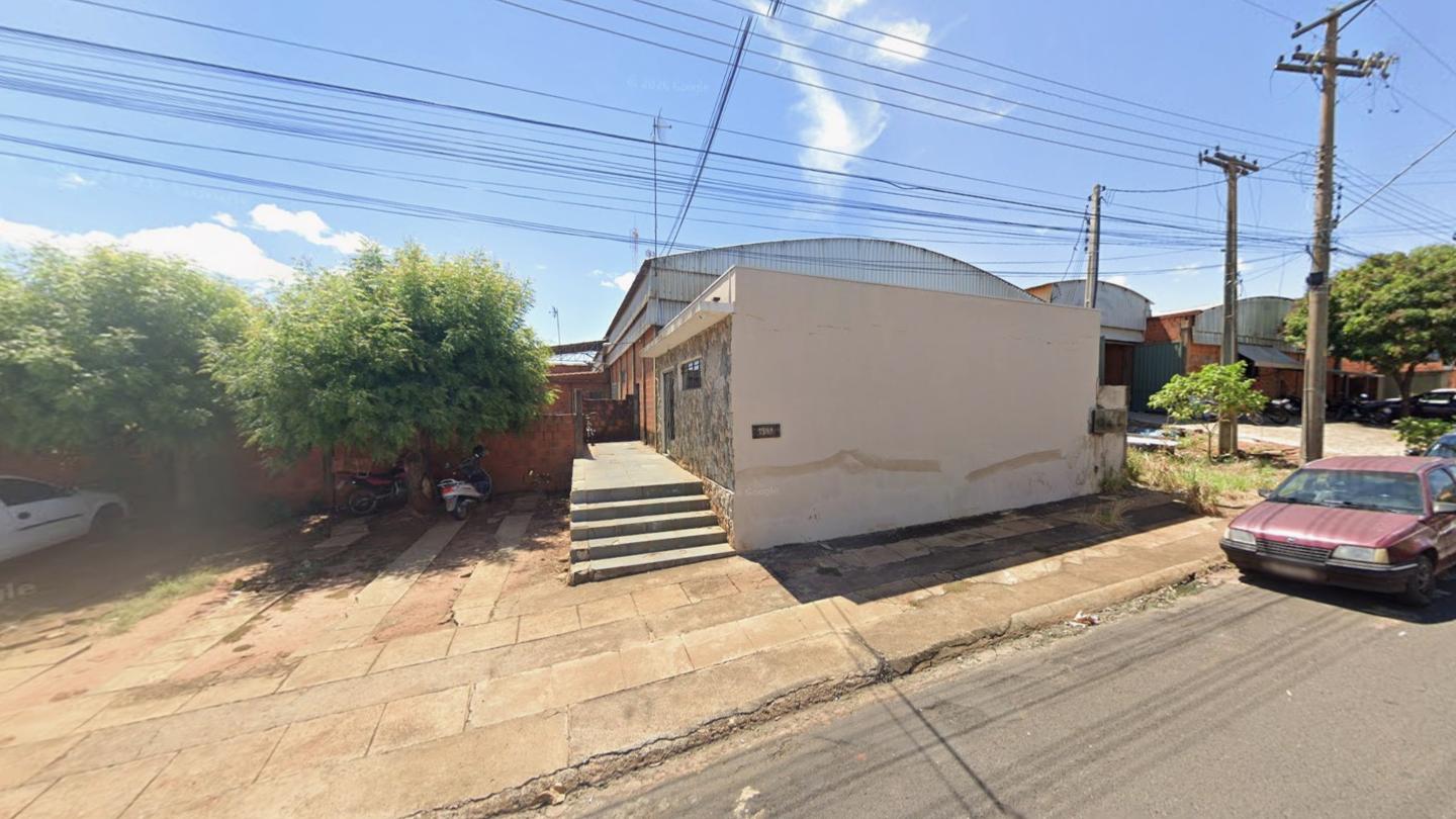 Galpão, A.T.: 1.800m², A.C.: 855m², Tabapuã/SP