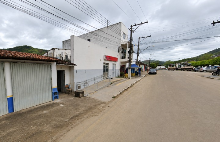 LOTE 1: Prédio Comercial com 144,77 m² - Centro CAATIBA BA — foto 2