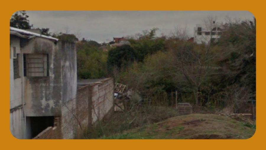 Terreno na Rua Ervandil Alves Lucas, 2575, Vila São João, Bagé/rs. Encravado nos Fundos do Lote Nº 06 da Quadra Q, de Formato Irregular. __