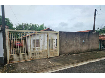 Leilão judicial de Casa em Guaimbê/SP - Conjunto Habitacional Nossa Senhora Aparecida