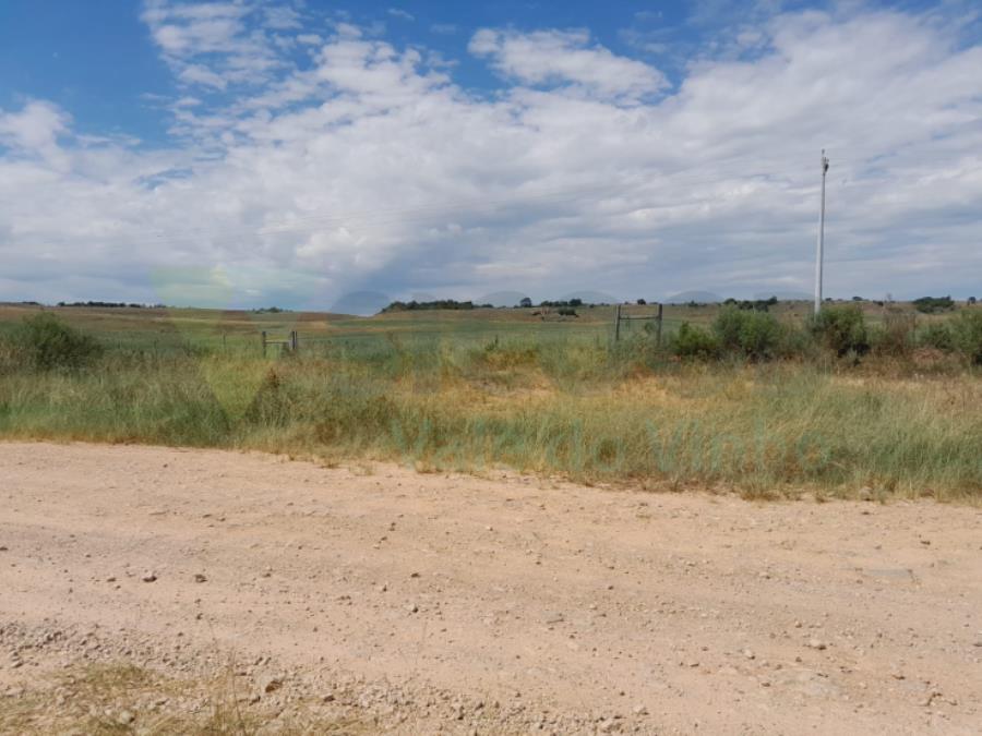 1 TERRENO RURAL com área total de 97,390 ha — foto 2