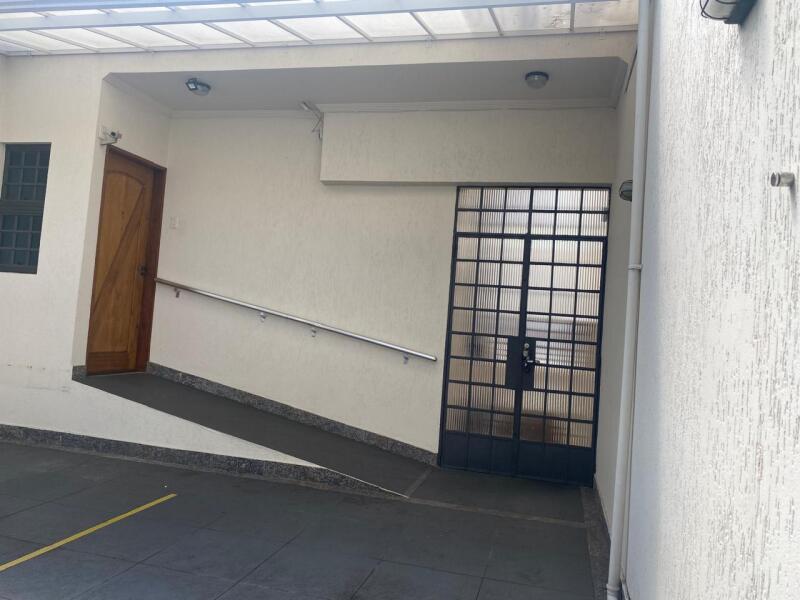 Lote 001 Excelente Casa no Centro de Jundiaí Podendo Ser Usa para Fins Comercial — foto 2