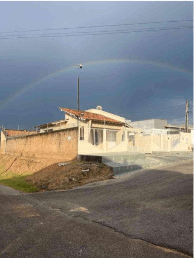 Imóvel | Área de 467,50m² | 2 Quartos | 1 Suíte | 1 Sala de Estar | 1 Sala de Jantar | 1 Cozinha | 1 Banheiro Social | 1 Área de Serviço | 1 Garagem | Rua Capitão Castro Mendes, nº 1772 | Bairro Paraviana | Boa Vista/RR Imóvel | Área de 467 — foto 2