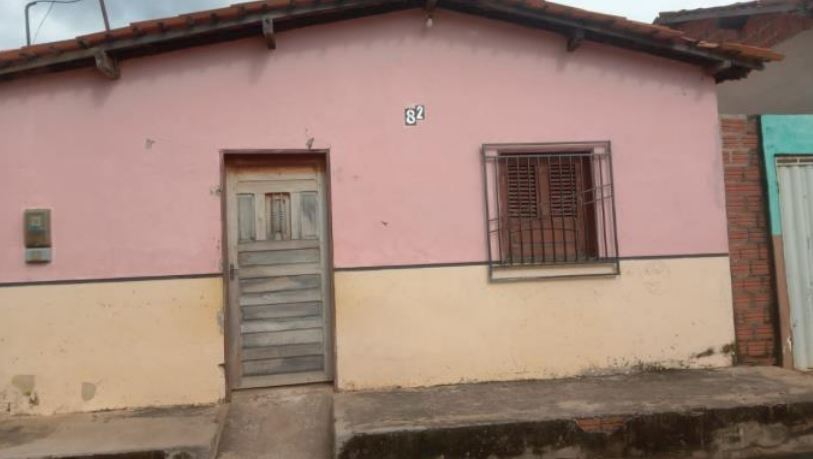 Paraibano - MA. Bairro Centro. Casa. Áreas Totais. Terr. 76,00m² e constr. 67,00m²