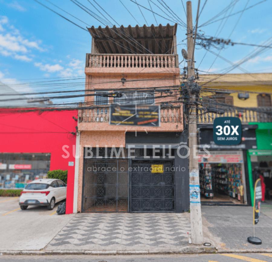 Terreno de 125m² | Constr. de 312m² 2 casas no Jardim Planalto