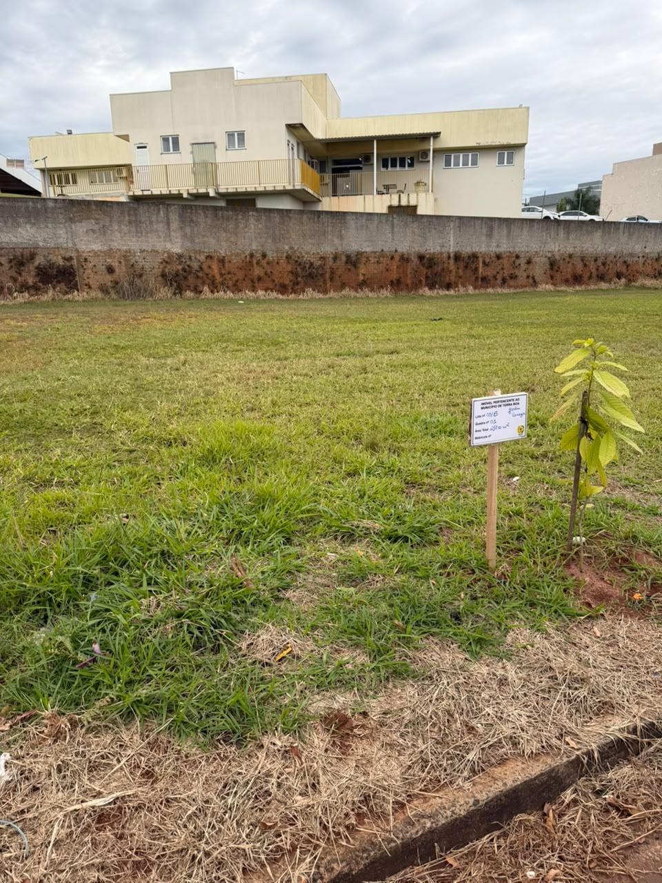 Imóvel urbano constituído pela Data de Terras nº 05/B, da Quadra nº 01, do Loteamento Residencial Veneza, situado no Município de Terra Boa, Estado do Paraná, com área total de 249,00 m². — foto 3