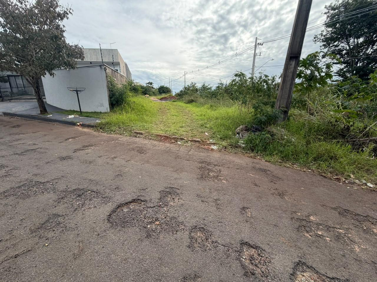 Imóvel urbano constituído pela Data de Terras nº 08, da Quadra nº 01, do Loteamento Jardim Cavalcante, situado no Município de Terra Boa, Estado do Paraná, com área total de 582,53 m². — foto 4