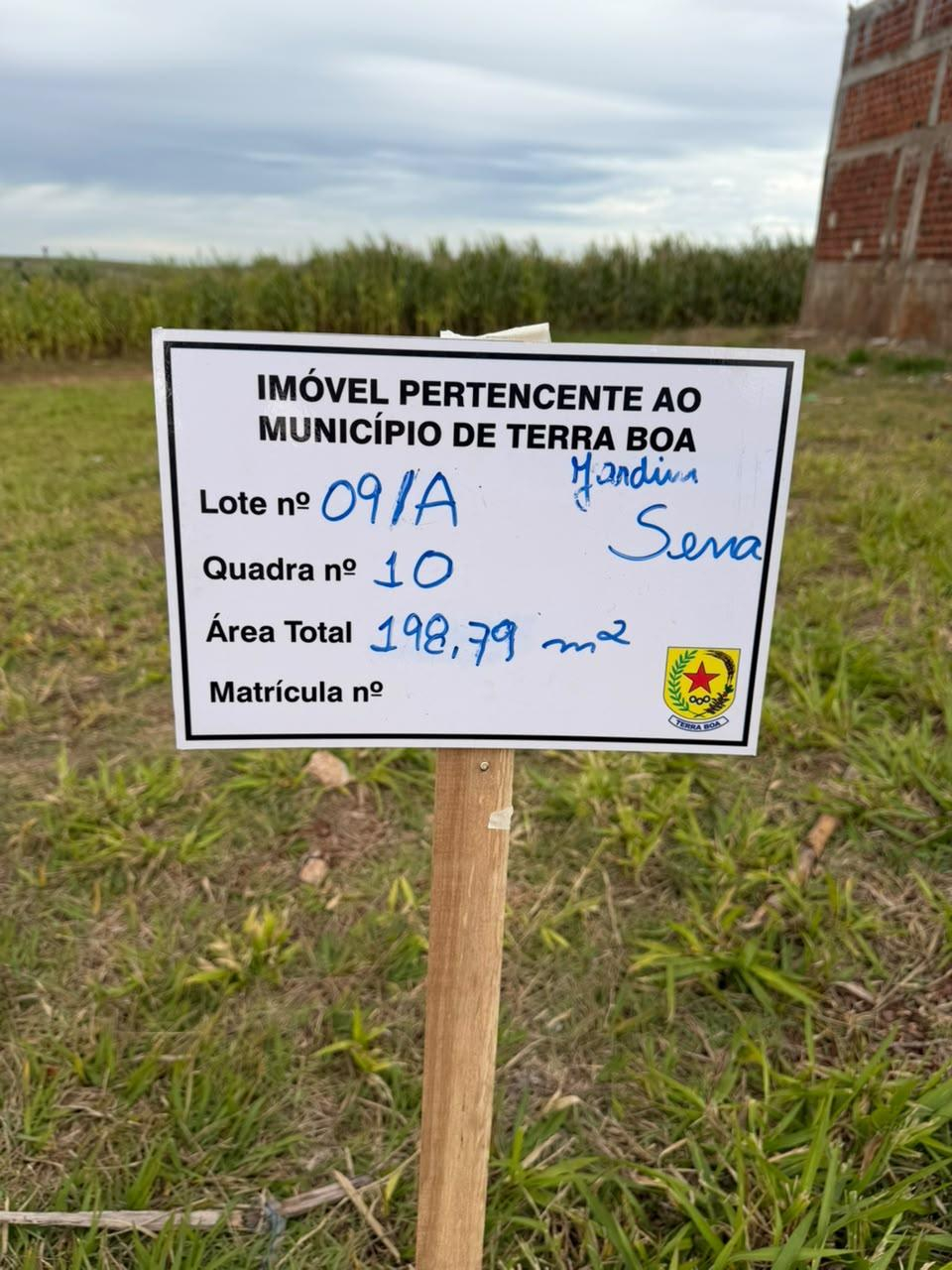 Imóvel urbano constituído pela Data de Terras nº 09/A, da Quadra nº 10, do Loteamento Jardim Sena, situado no Município de Terra Boa, Estado do Paraná, com área total de 198,79 m².