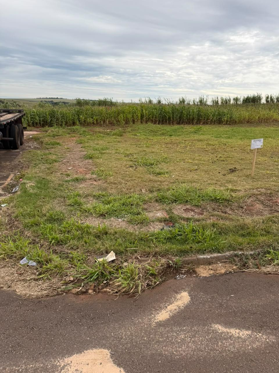 Imóvel urbano constituído pela Data de Terras nº 09/E, da Quadra nº 10, do Loteamento Jardim Sena, situado no Município de Terra Boa, Estado do Paraná, com área total de 224,845 m². — foto 4