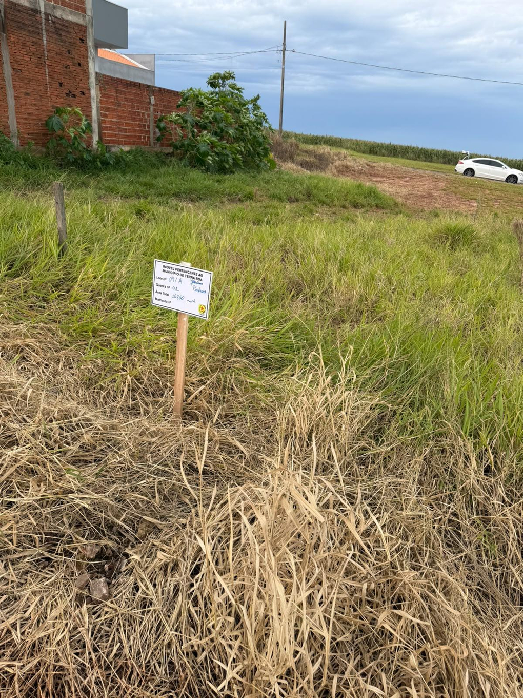 Imóvel urbano constituído pela Data de Terras nº 09/A, da Quadra nº 01, do Loteamento Residencial Pinheiro, situado no Município de Terra Boa, Estado do Paraná, com área total de 157,50 m². — foto 2