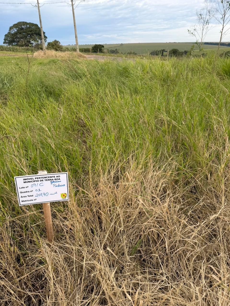 Imóvel urbano constituído pela Data de Terras nº 09/C, da Quadra nº 01, do Loteamento Residencial Pinheiro, situado no Município de Terra Boa, Estado do Paraná, com área total de 207,90 m². — foto 2